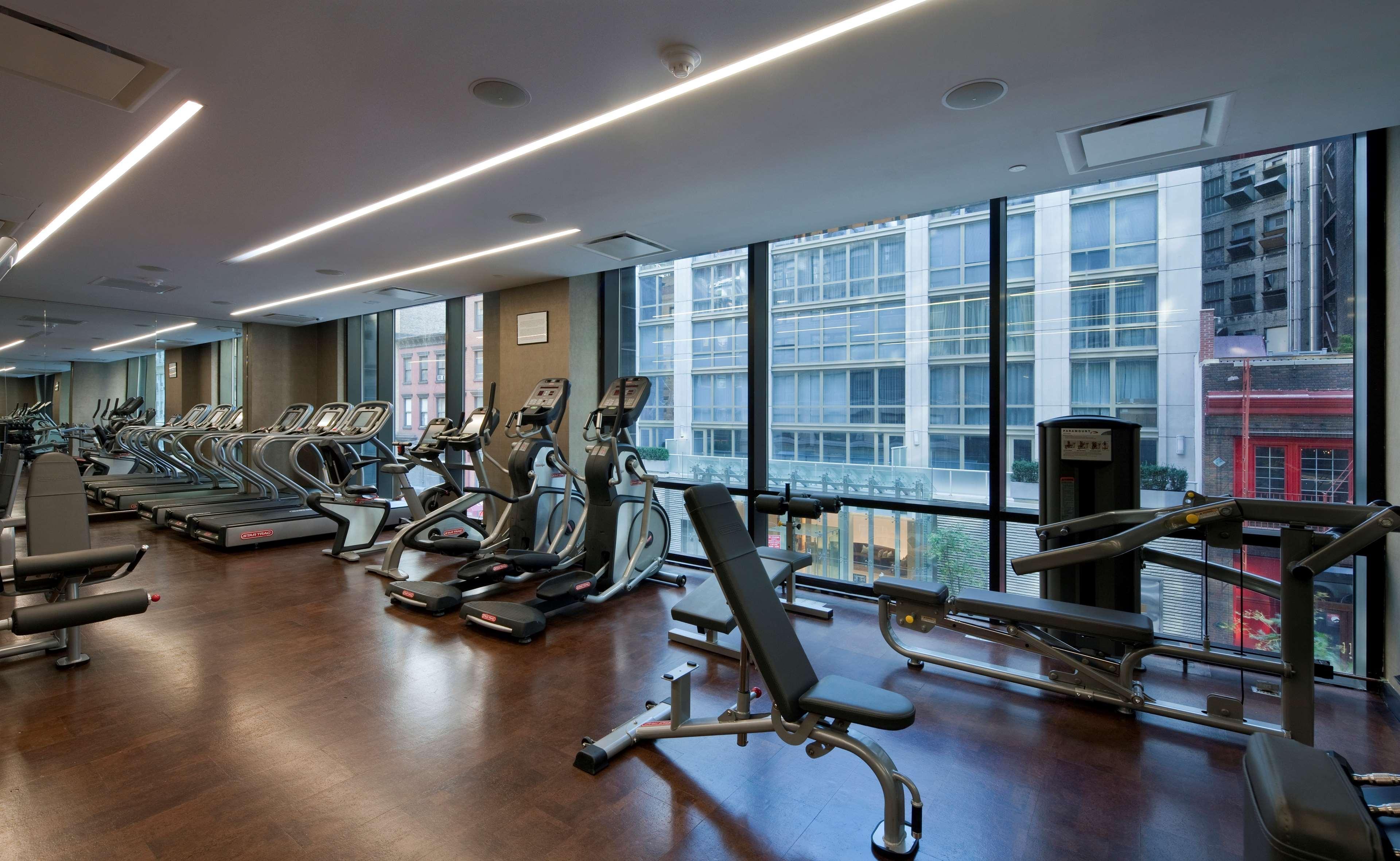 Royalton Park Avenue Ξενοδοχείο Νέα Υόρκη Εξωτερικό φωτογραφία The gym at the Ritz-Carlton, Boston