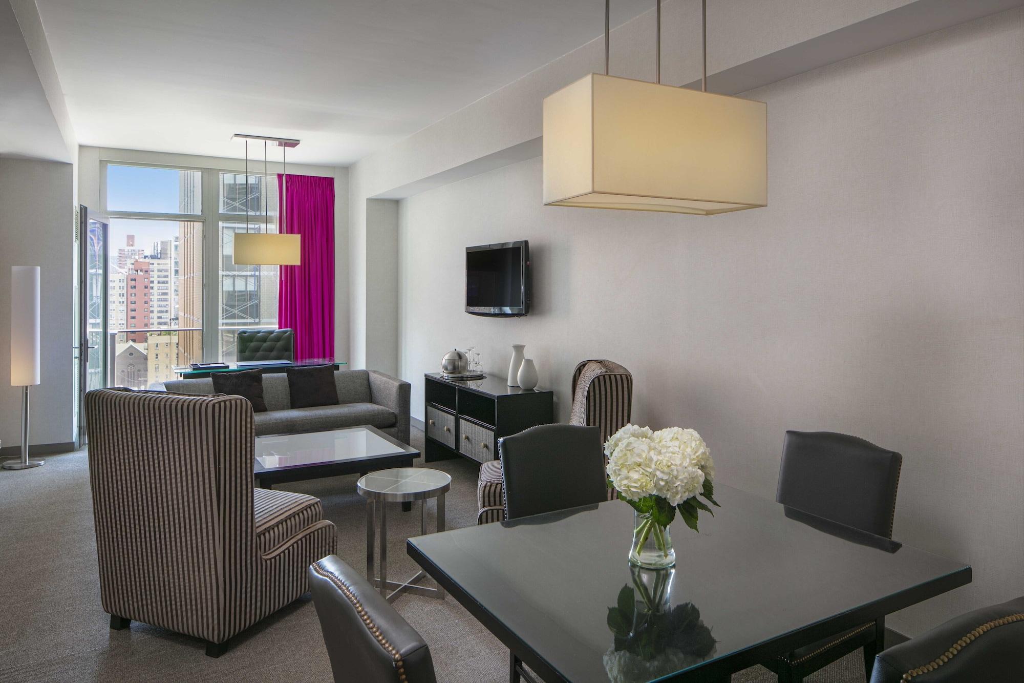 Royalton Park Avenue Ξενοδοχείο Νέα Υόρκη Εξωτερικό φωτογραφία A living room at the W New York Downtown